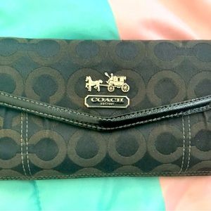 Black Signature Wallet